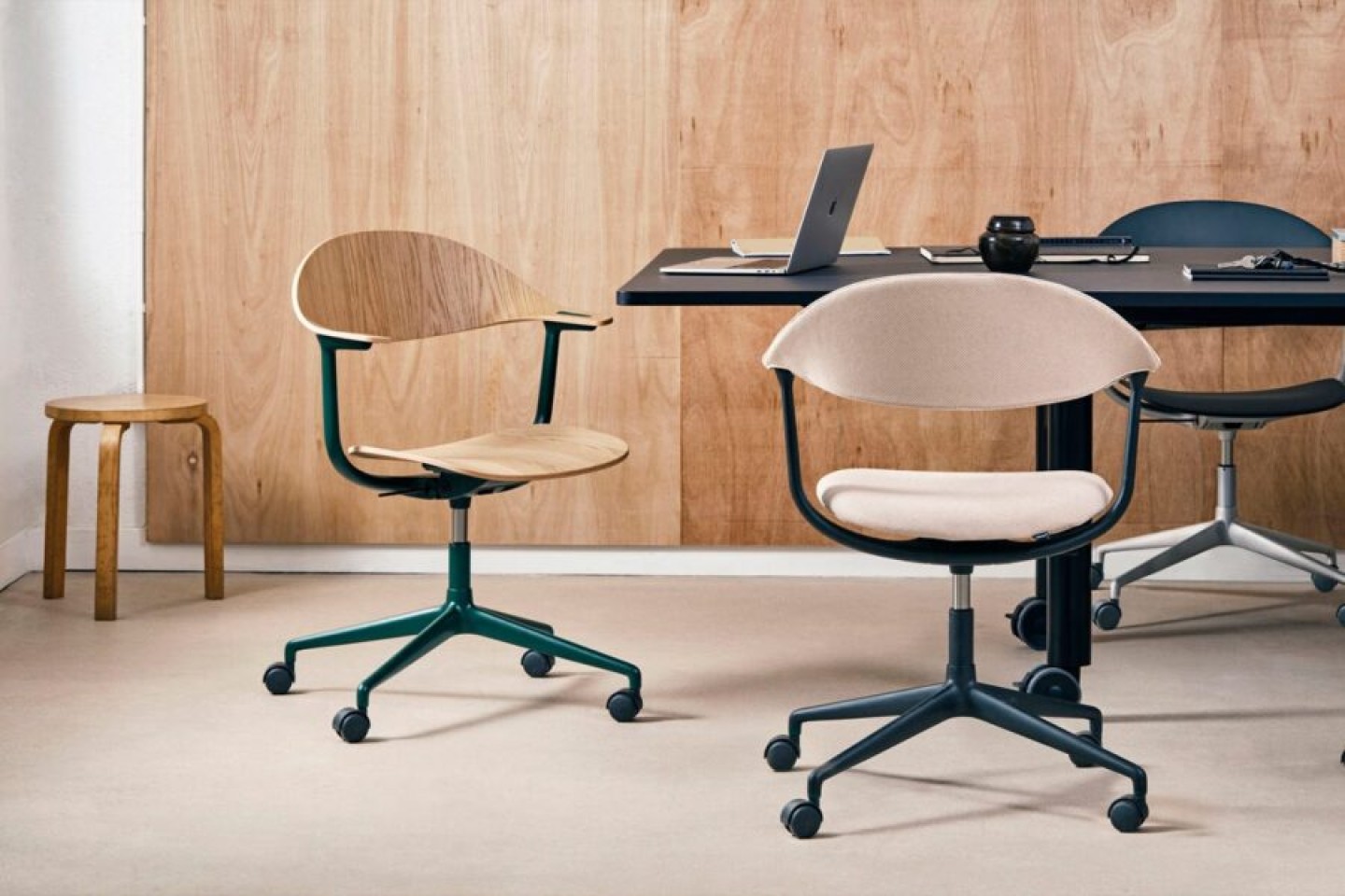 Vitra-Mynt-by-Erwan-Bouroullec-main