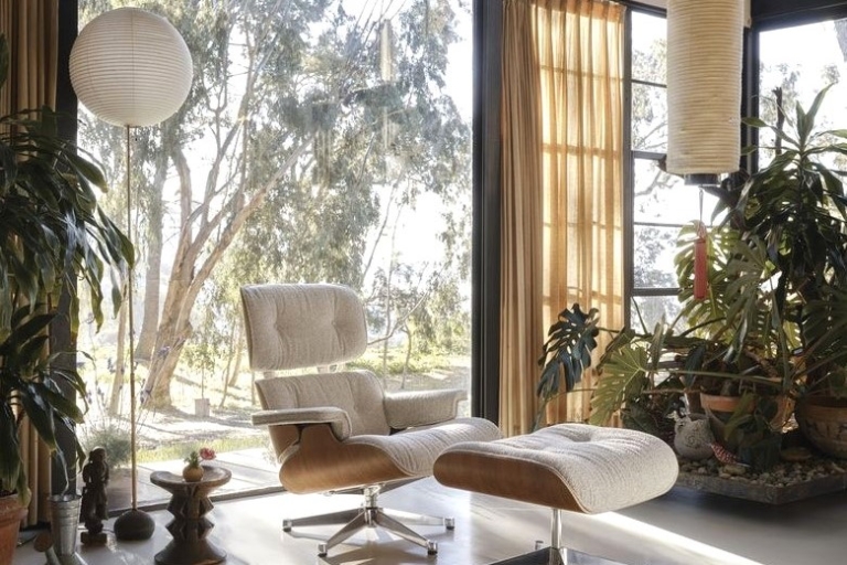 eames lounge chair Vitra lounge chair